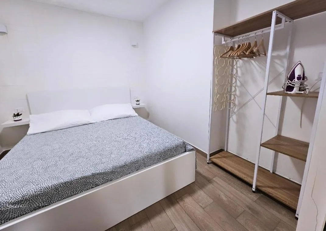 Donna Giulietta Apartment Naples